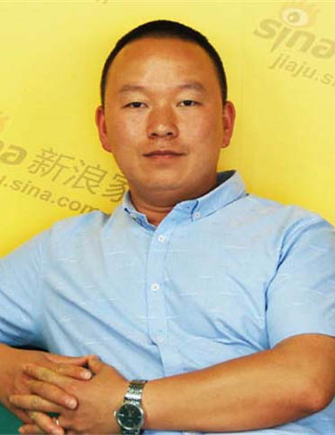藝標(biāo)裝飾董事 長(zhǎng)謝厚友